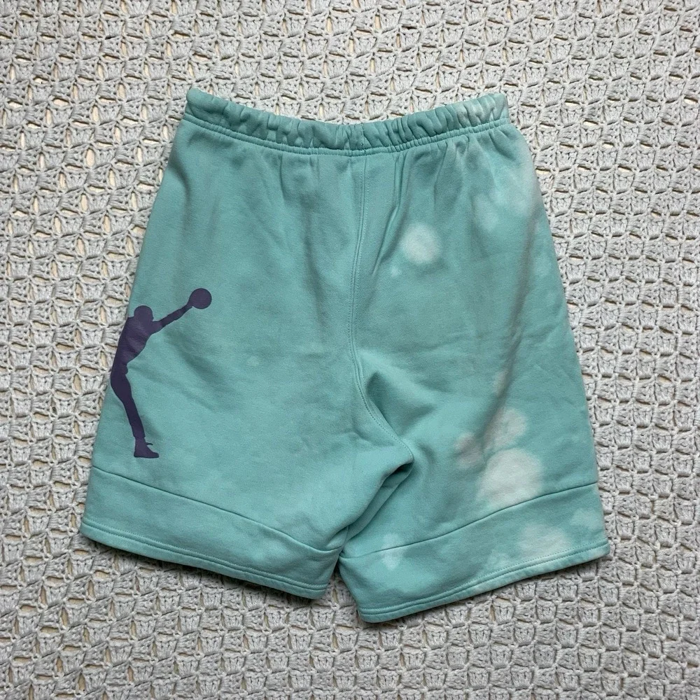 Jordan Nike Sweat Short Mens Sz S Green‎  Purple Jumpman Logo 8 inseam Pockets
